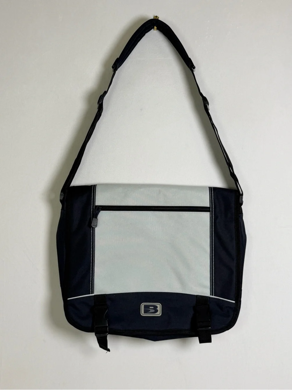GH Bass & Co Messenger Laptop Bag Briefcase Black Gray Nylon Travel Work 17”